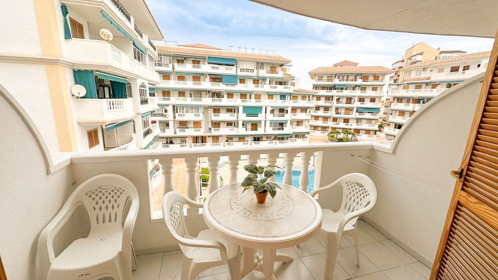 1 soverom Leilighet til salgs i La Mata med svømmebasseng - € 155 000 (Ref: 9860869)