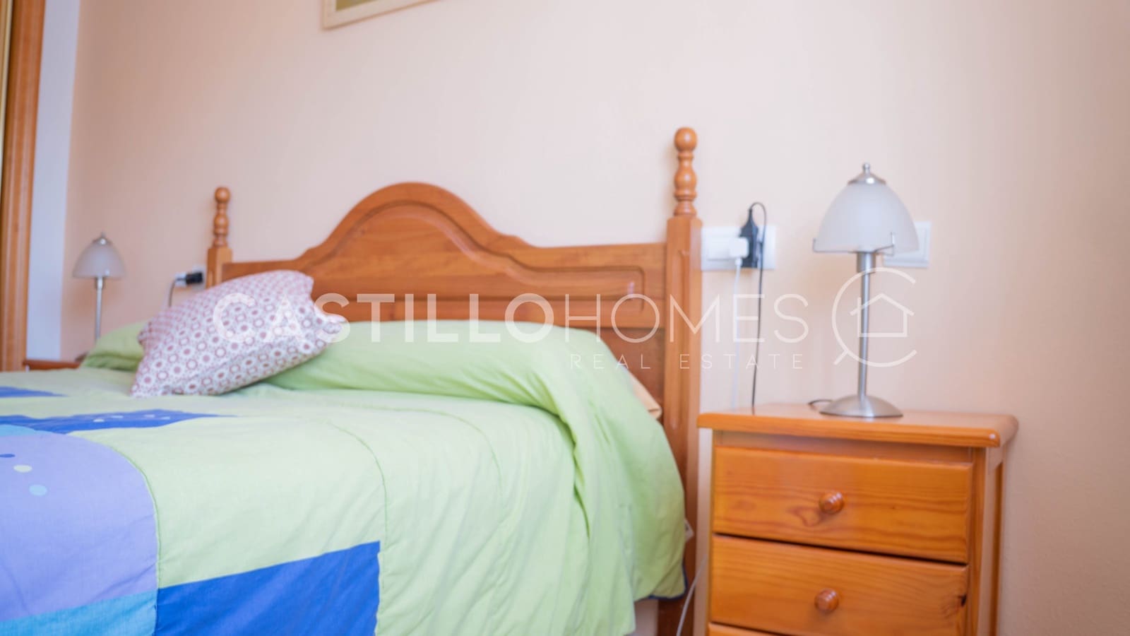 3 soverom Bungalow til salgs i La Florida med svømmebasseng garasje - € 196 999 (Ref: 9867505)