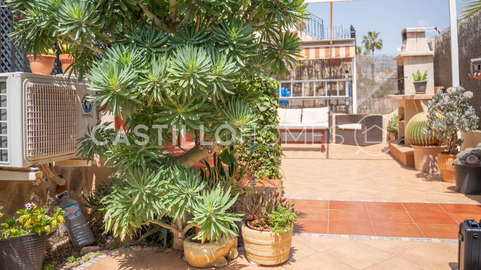 3 soverom Bungalow til salgs i La Florida med svømmebasseng garasje - € 196 999 (Ref: 9867505)
