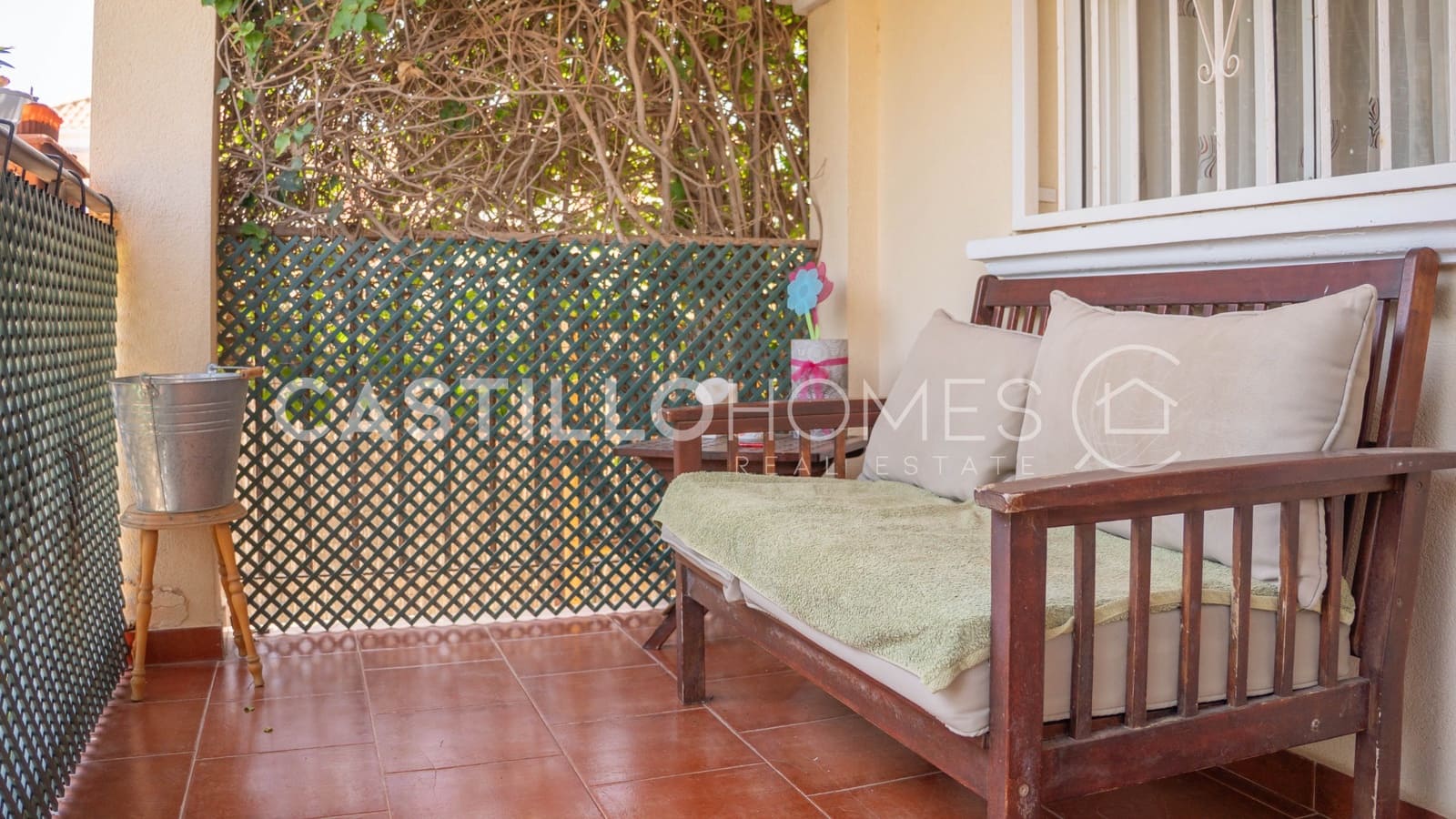 3 soverom Bungalow til salgs i La Florida med svømmebasseng garasje - € 196 999 (Ref: 9867505)