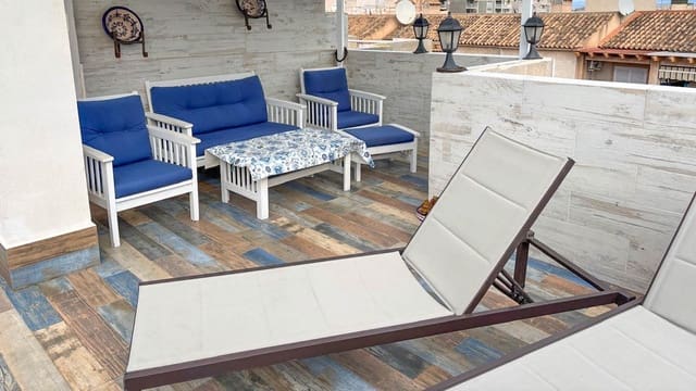 2 makuuhuone Kattohuoneisto myytävänä paikassa Nueva Torrevieja, Torrevieja mukana 
autotalli - 195 000 € (Ref: 9889385)