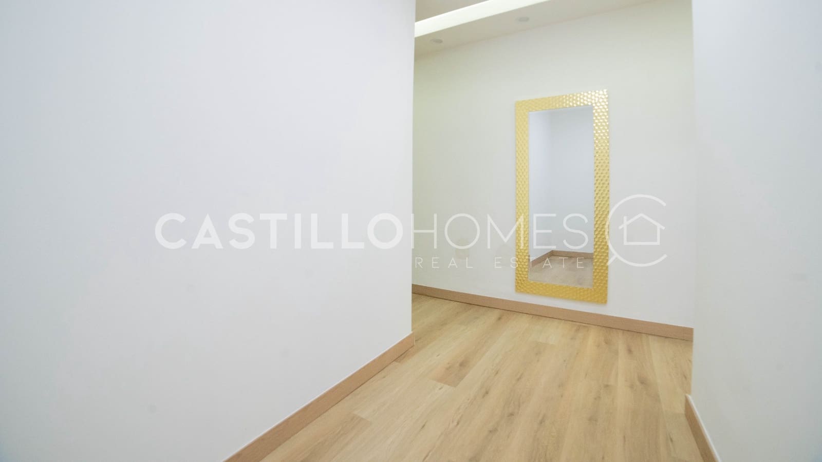 4 Zimmer Apartment zu verkaufen in Torrevieja - 285.000 € (Ref: 9893250)