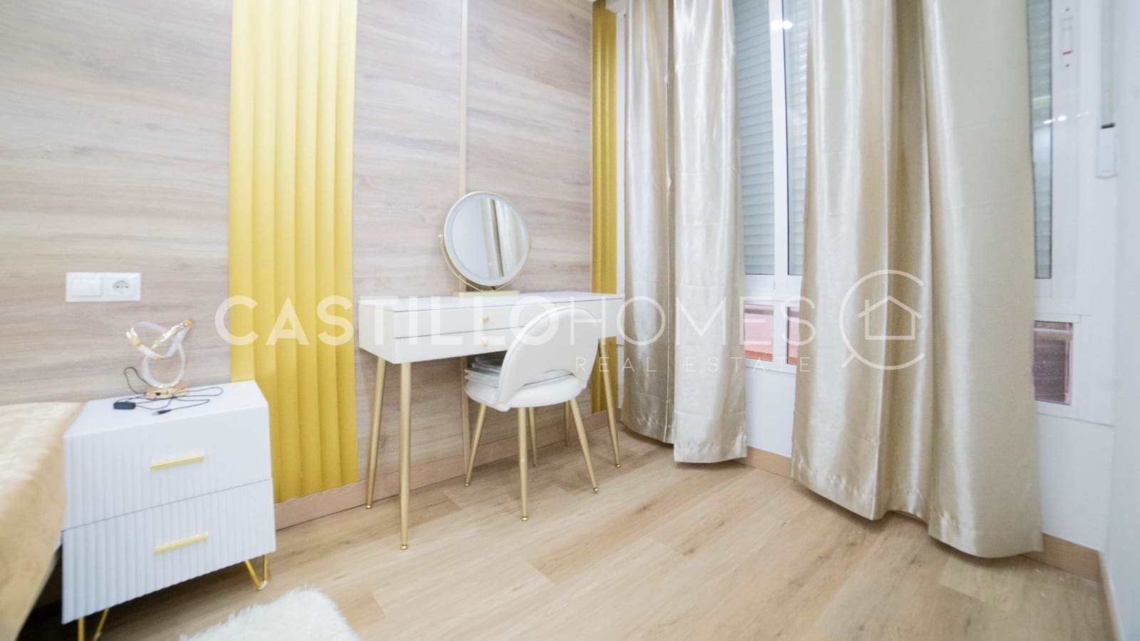 4 Zimmer Apartment zu verkaufen in Torrevieja - 285.000 € (Ref: 9893250)