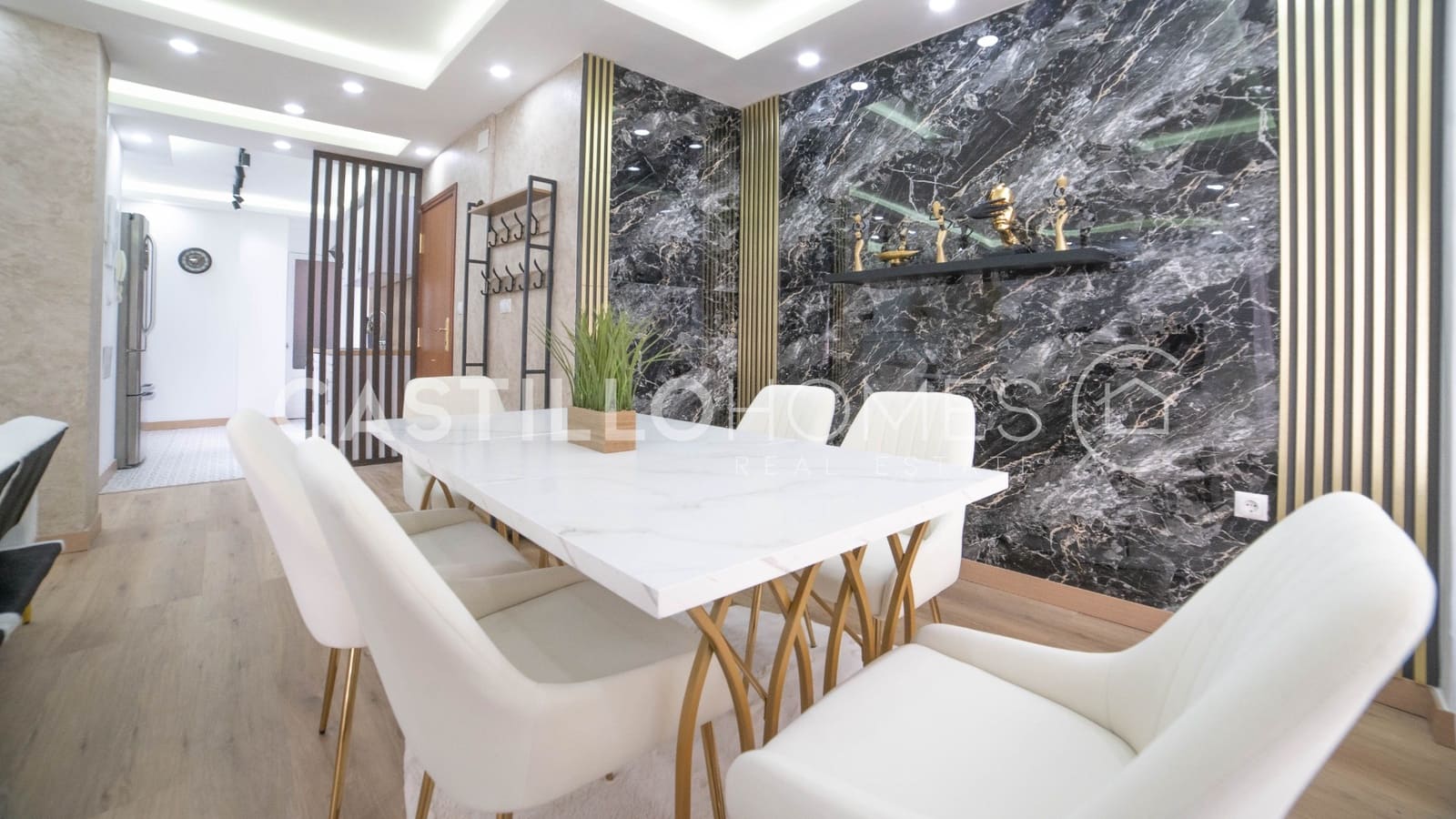 4 Zimmer Apartment zu verkaufen in Torrevieja - 285.000 € (Ref: 9893250)