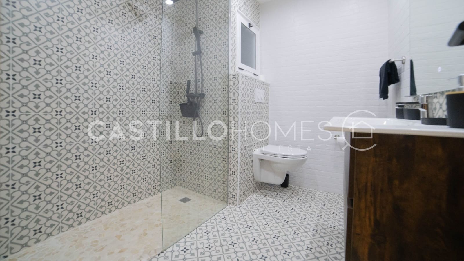 4 Zimmer Apartment zu verkaufen in Torrevieja - 285.000 € (Ref: 9893250)