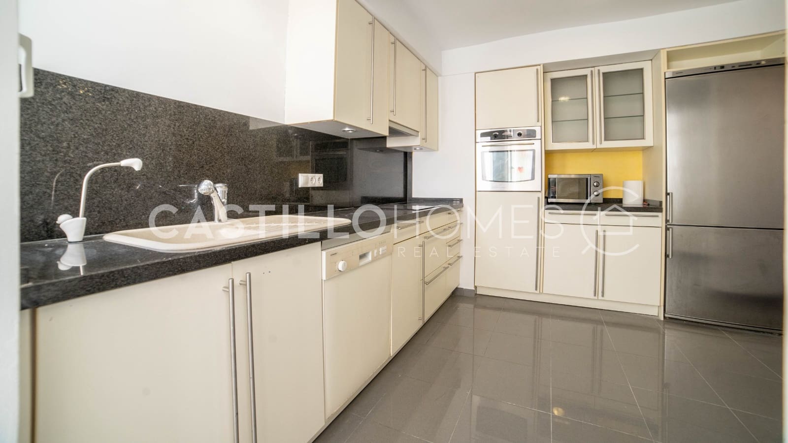 3 soveværelse Penthouse til salg i Torrevieja - € 600.000 (Ref: 9909464)
