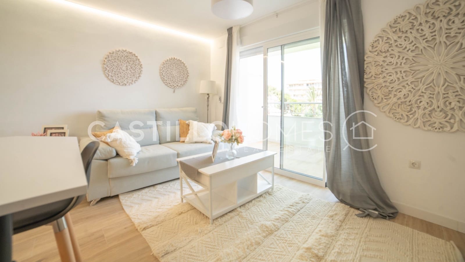 3 makuuhuone Huoneisto myytävänä paikassa Punta Prima mukana uima-altaan 
autotalli - 279 700 € (Ref: 9948852)