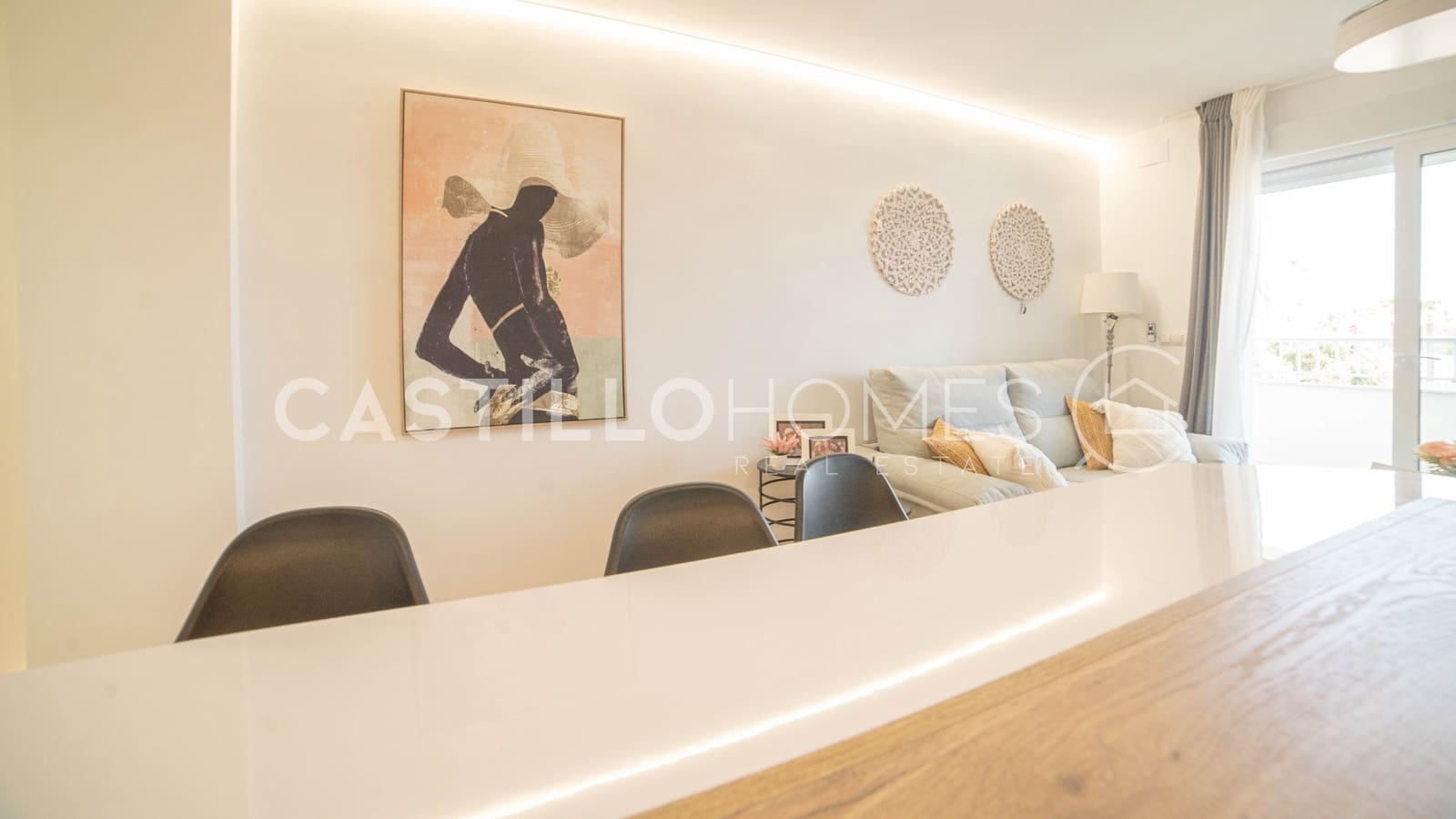 3 makuuhuone Huoneisto myytävänä paikassa Punta Prima mukana uima-altaan 
autotalli - 279 700 € (Ref: 9948852)