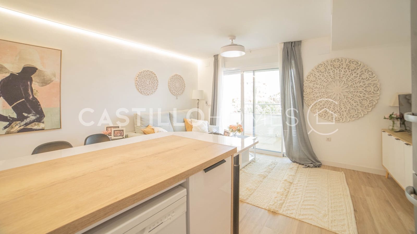 3 makuuhuone Huoneisto myytävänä paikassa Punta Prima mukana uima-altaan 
autotalli - 279 700 € (Ref: 9948852)