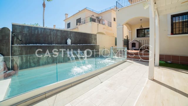3 soverom Hus til salgs i Aguas Nuevas, Torrevieja med svømmebasseng - € 299 000 (Ref: 9983797)