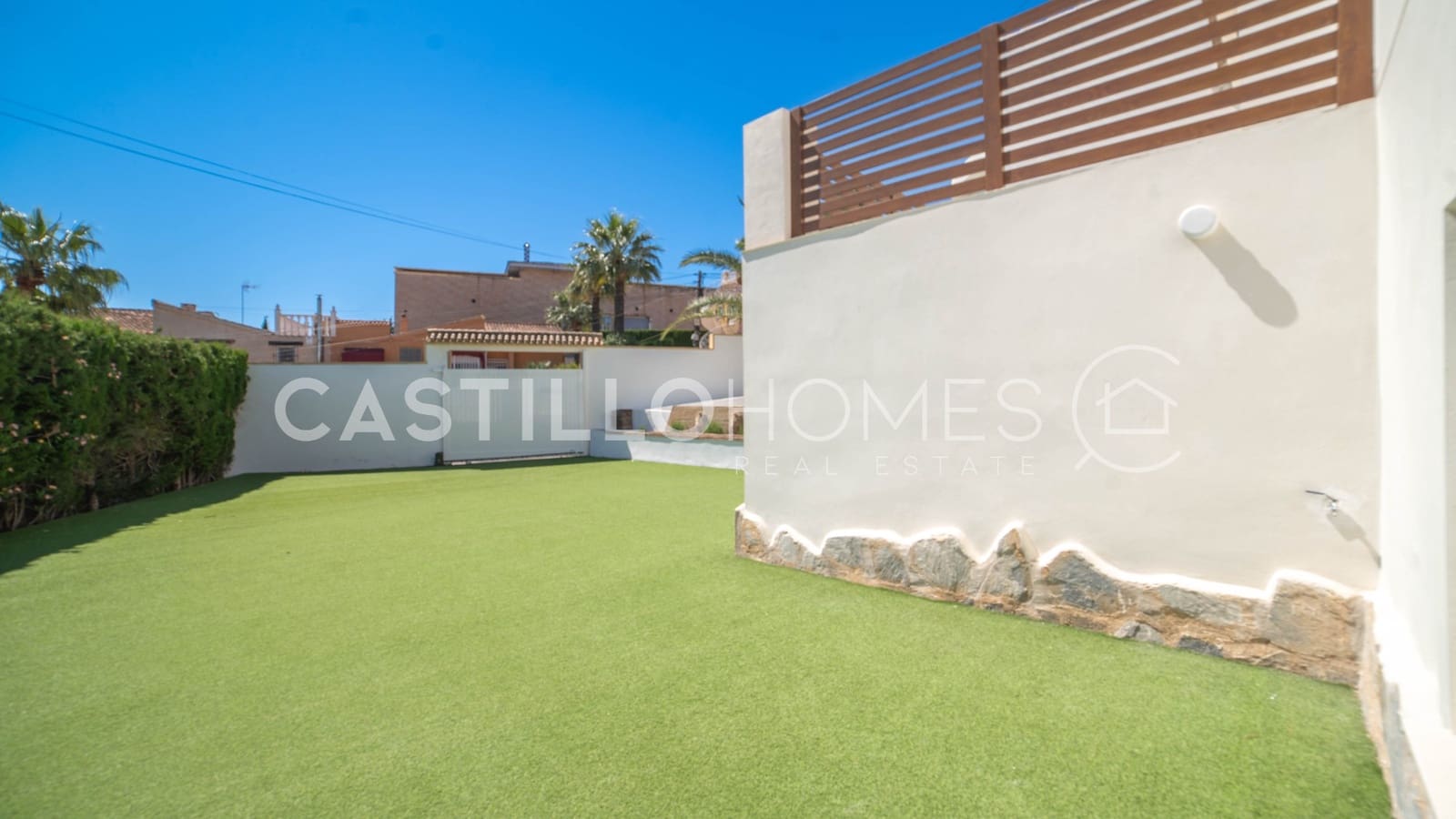 3 chambre Maison de Ville à vendre à Torrevieja avec piscine garage - 665 000 € (Ref: 9993690)