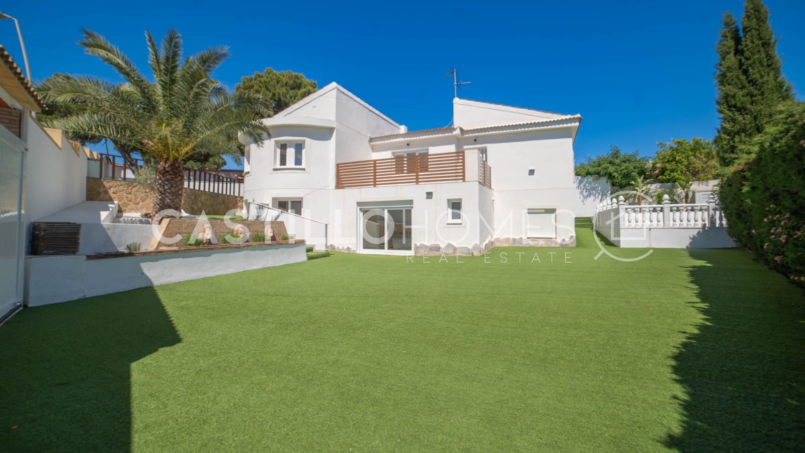 3 chambre Maison de Ville à vendre à Torrevieja avec piscine garage - 665 000 € (Ref: 9993690)