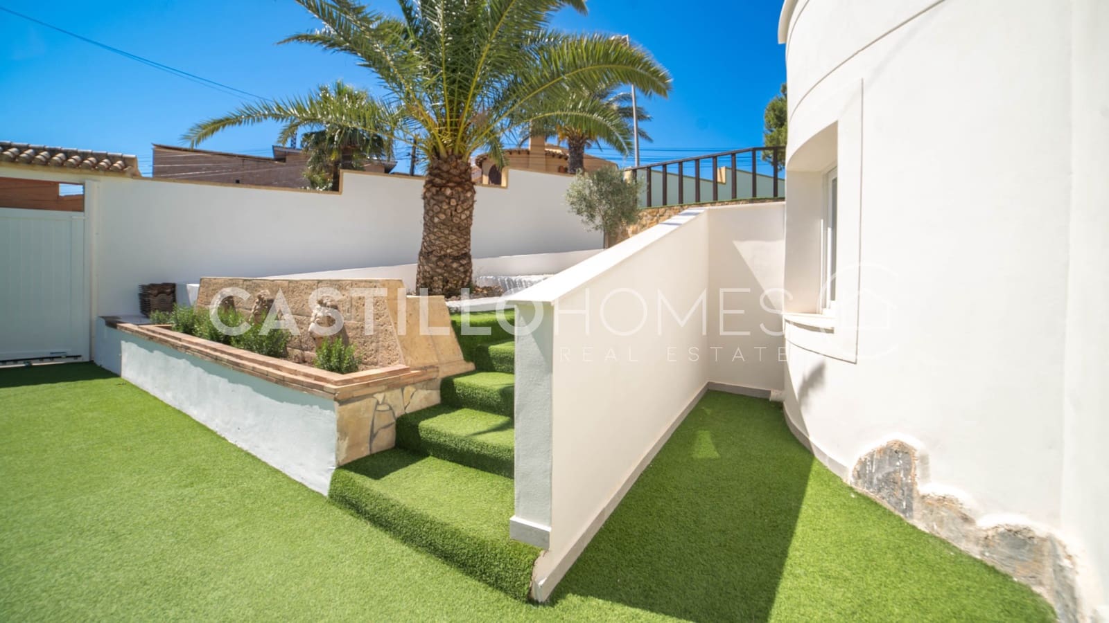 3 chambre Maison de Ville à vendre à Torrevieja avec piscine garage - 665 000 € (Ref: 9993690)