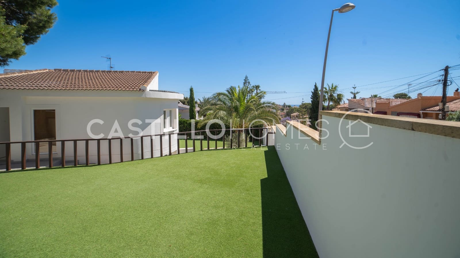 3 chambre Maison de Ville à vendre à Torrevieja avec piscine garage - 665 000 € (Ref: 9993690)