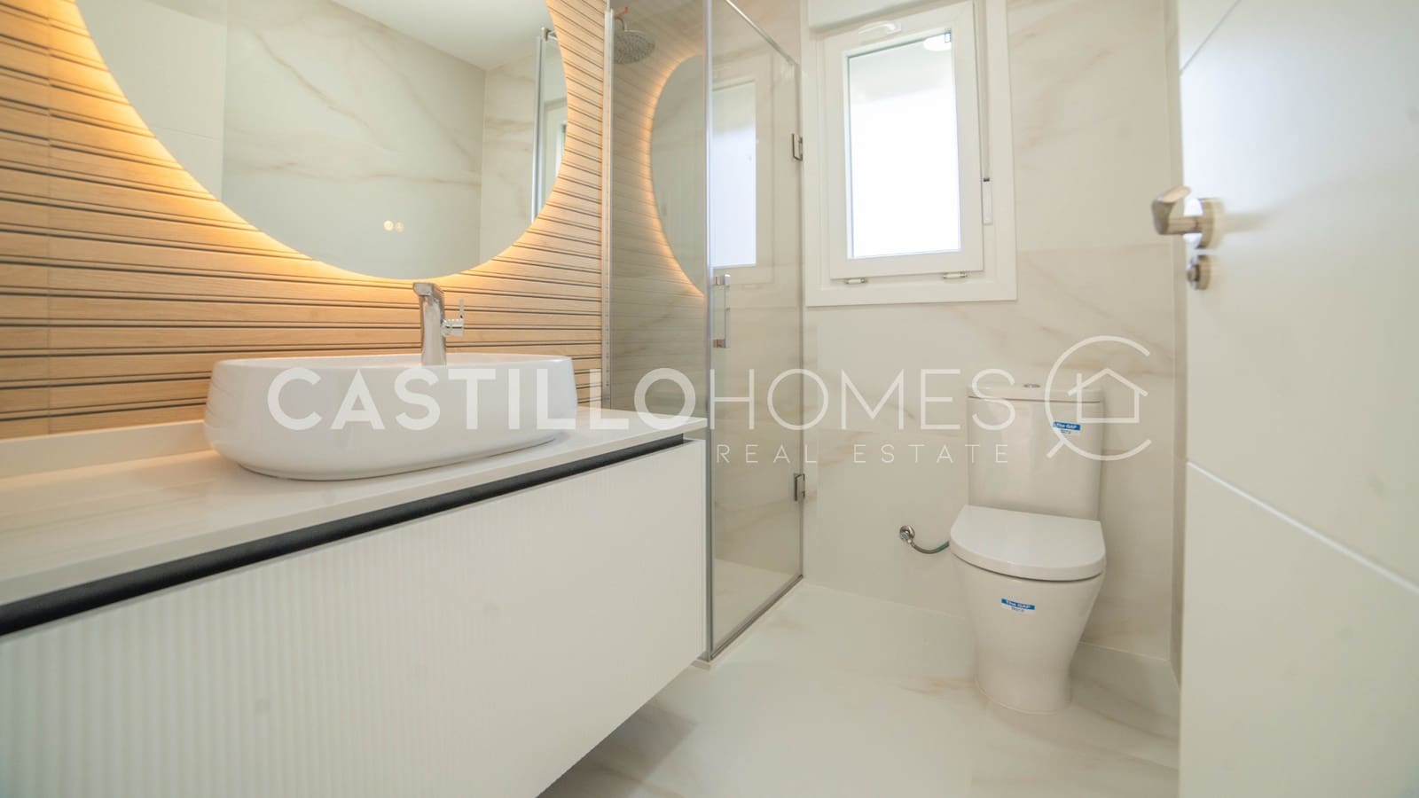 3 chambre Maison de Ville à vendre à Torrevieja avec piscine garage - 665 000 € (Ref: 9993690)
