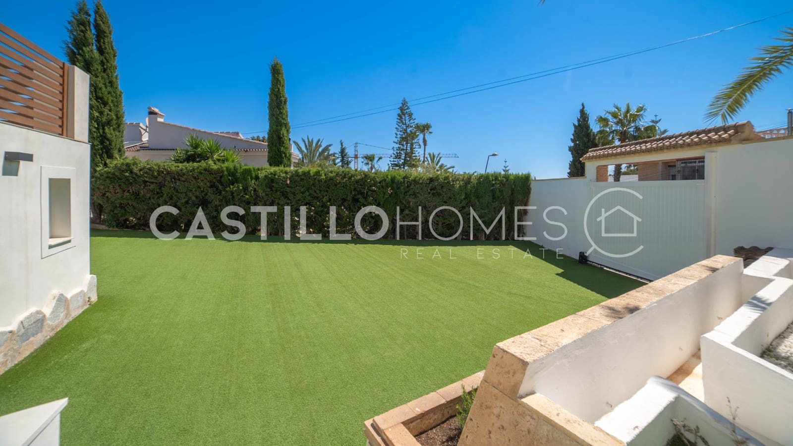 3 chambre Maison de Ville à vendre à Torrevieja avec piscine garage - 665 000 € (Ref: 9993690)