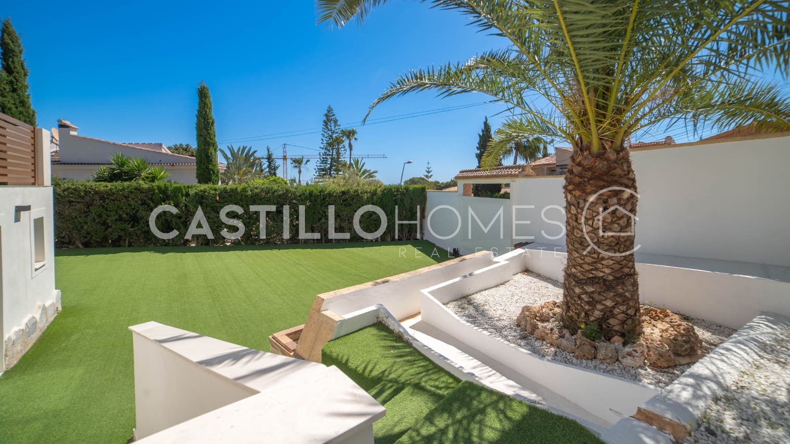 3 chambre Maison de Ville à vendre à Torrevieja avec piscine garage - 665 000 € (Ref: 9993690)