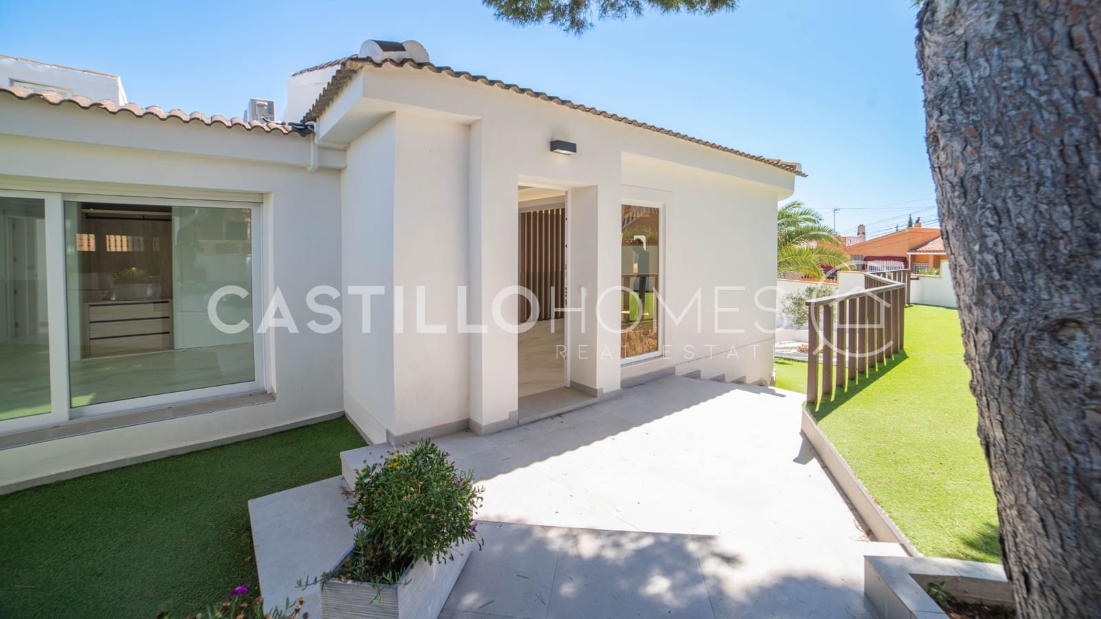 3 chambre Maison de Ville à vendre à Torrevieja avec piscine garage - 665 000 € (Ref: 9993690)