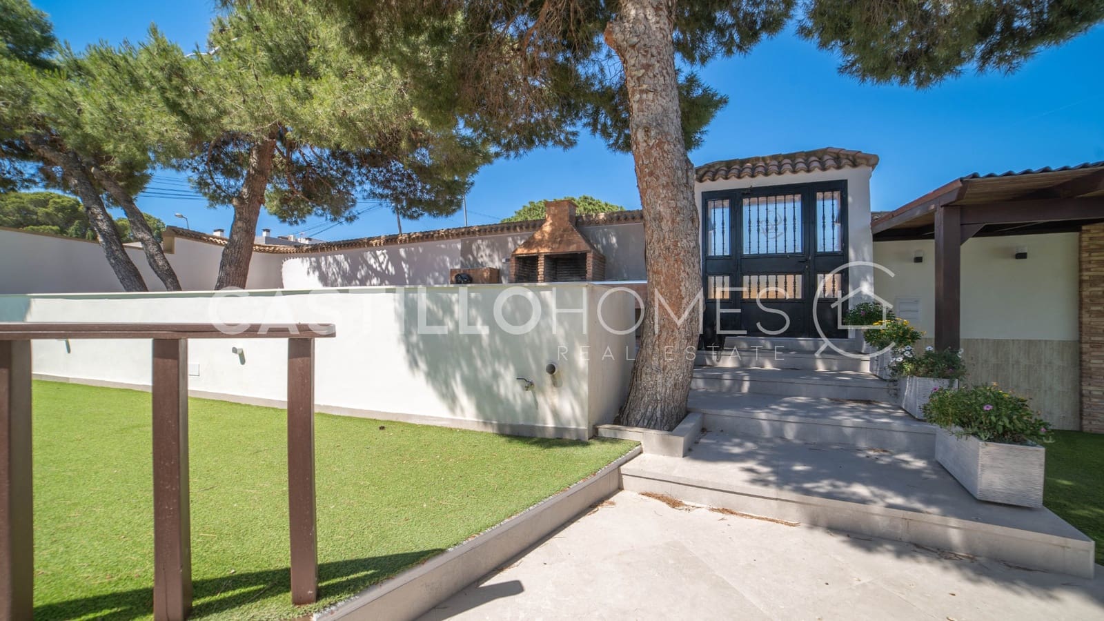3 chambre Maison de Ville à vendre à Torrevieja avec piscine garage - 665 000 € (Ref: 9993690)