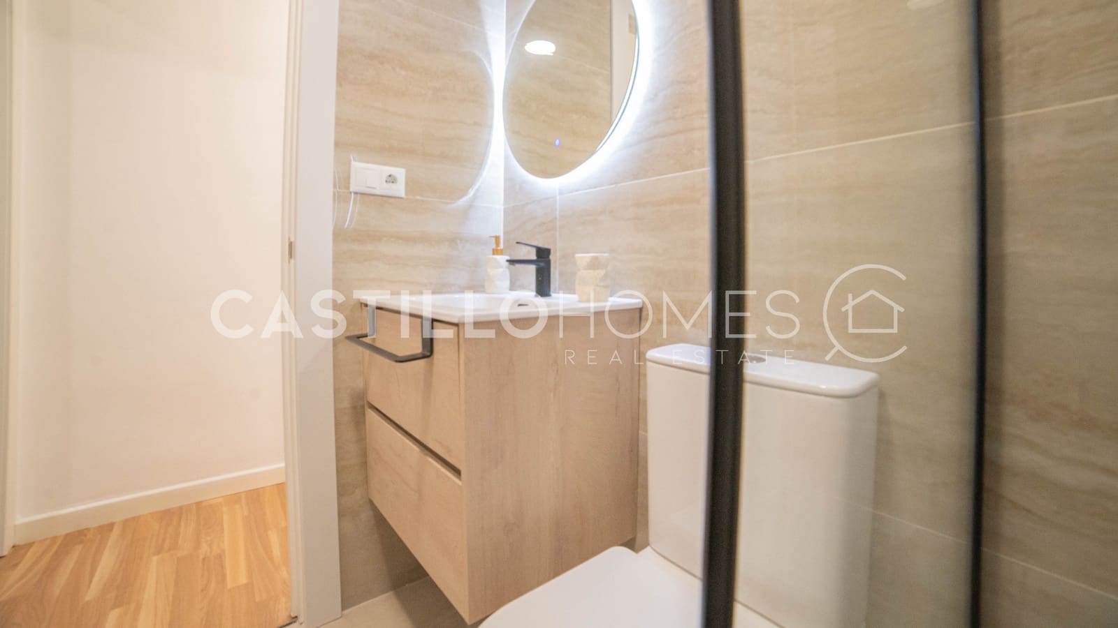 3 soveværelse Lejlighed til salg i Torrevieja - € 450.000 (Ref: 9999983)