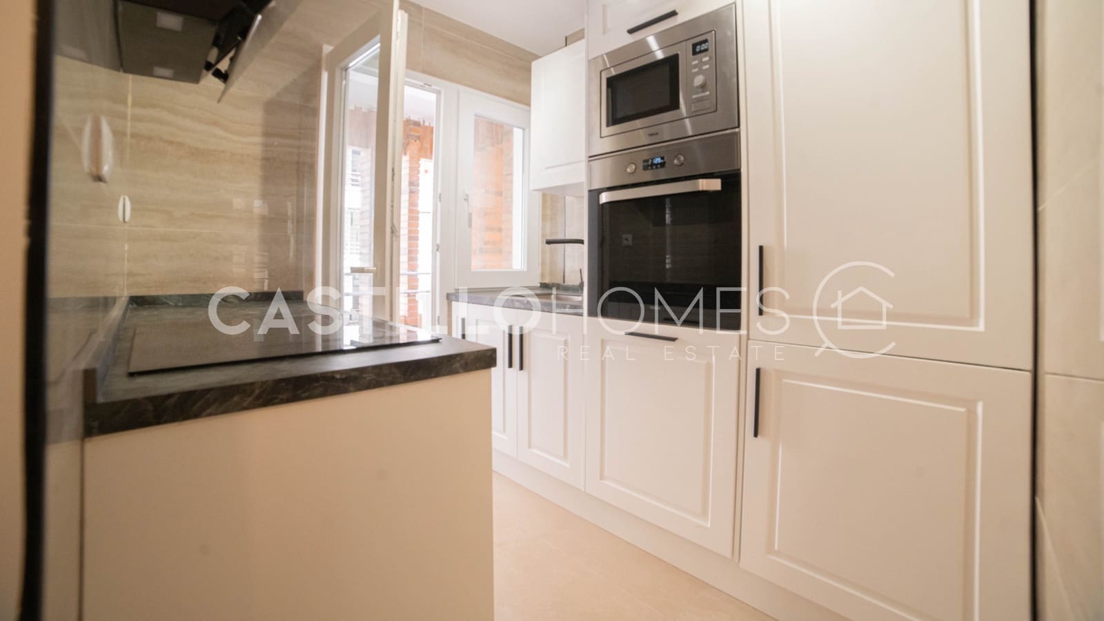 3 soveværelse Lejlighed til salg i Torrevieja - € 450.000 (Ref: 9999983)