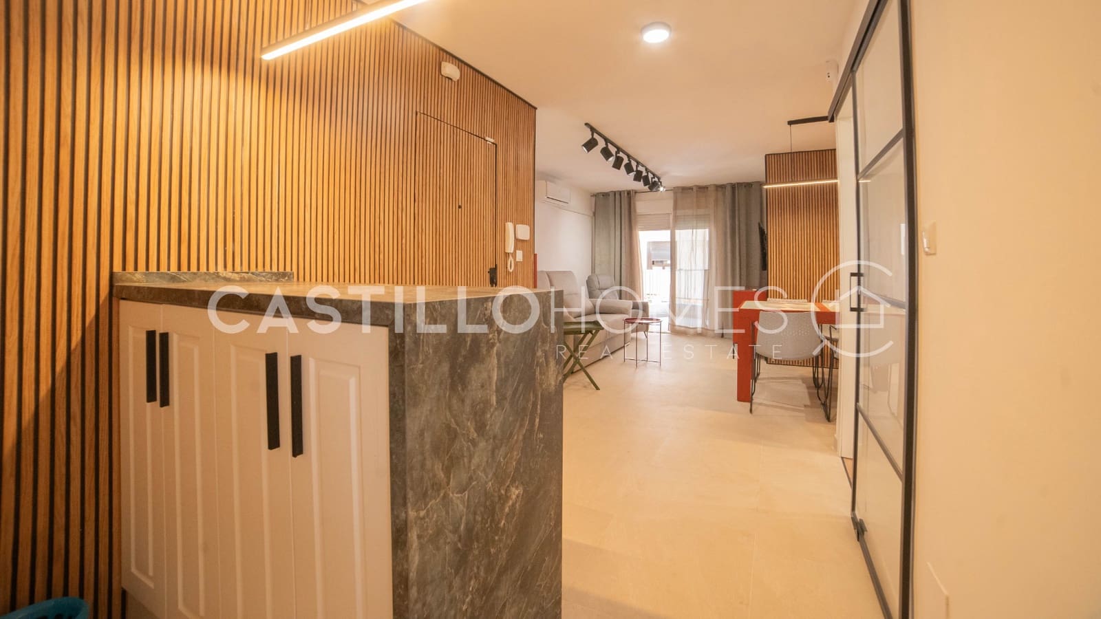 3 soveværelse Lejlighed til salg i Torrevieja - € 450.000 (Ref: 9999983)