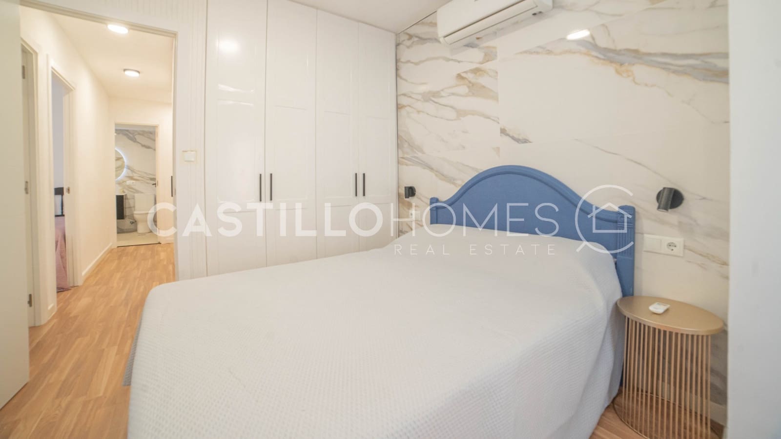 3 soveværelse Lejlighed til salg i Torrevieja - € 450.000 (Ref: 9999983)
