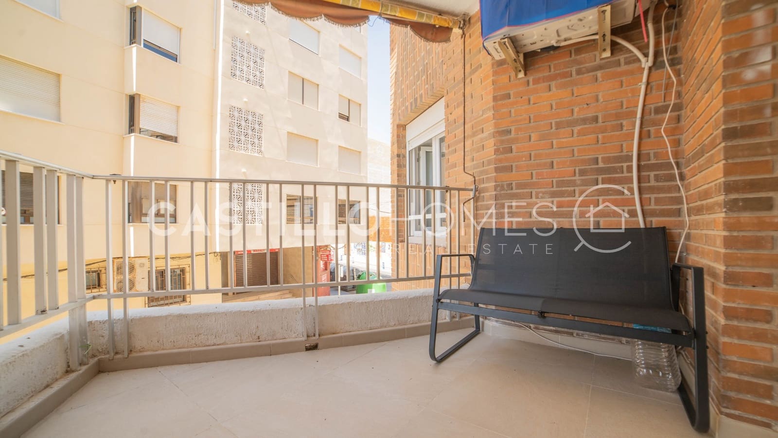 3 soveværelse Lejlighed til salg i Torrevieja - € 450.000 (Ref: 9999983)