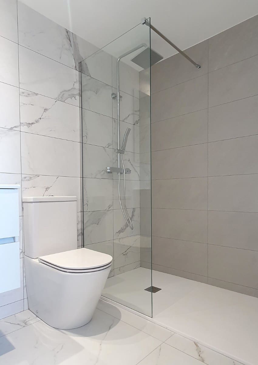 Apartamento de 2 habitaciones en Punta Prima en venta con piscina garaje - 373.000 € (Ref: 10095744)