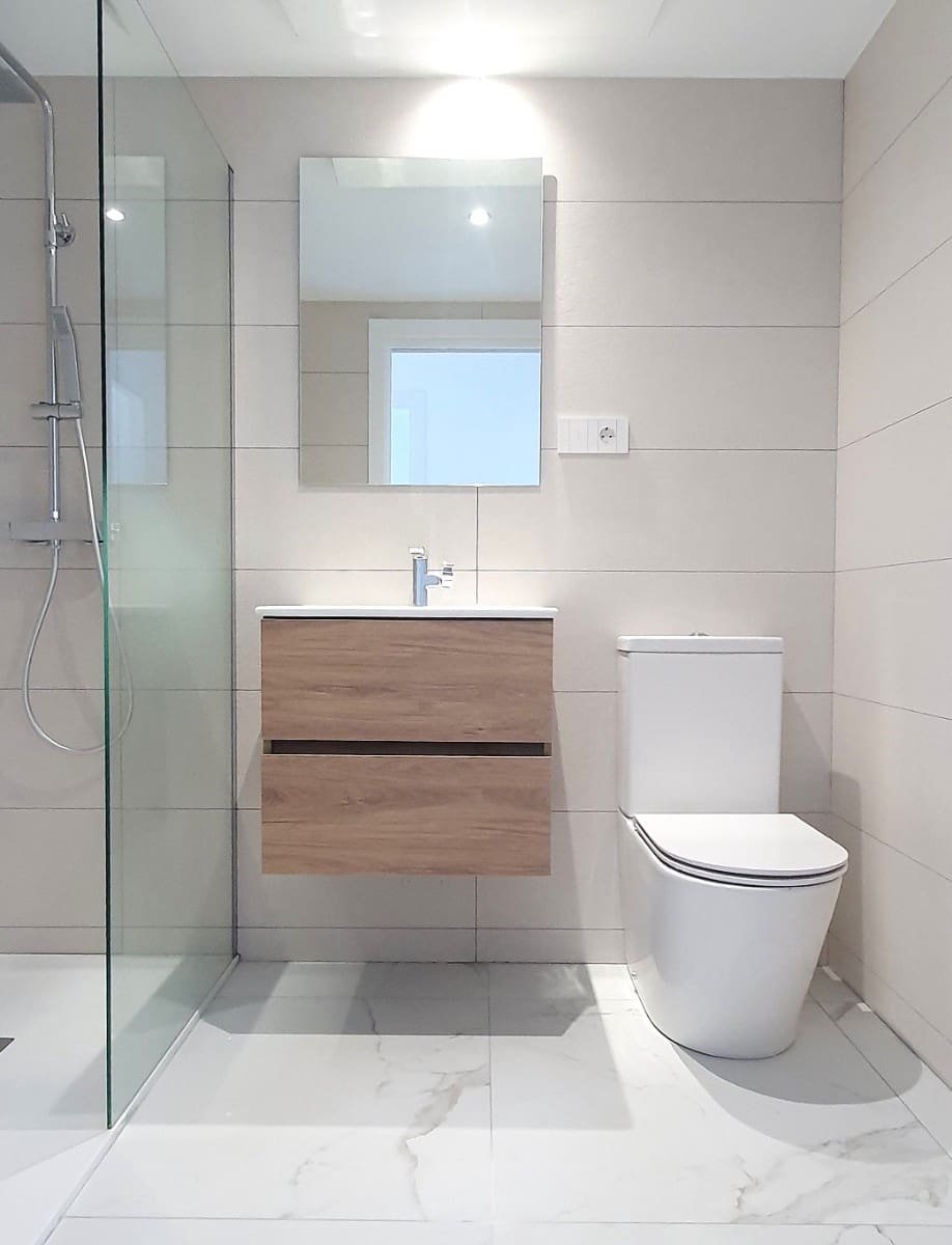 Apartamento de 2 habitaciones en Punta Prima en venta con piscina garaje - 373.000 € (Ref: 10095744)