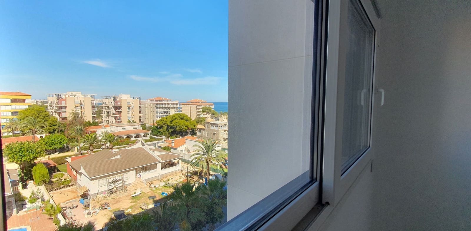 Apartamento de 2 habitaciones en Punta Prima en venta con piscina garaje - 373.000 € (Ref: 10095744)