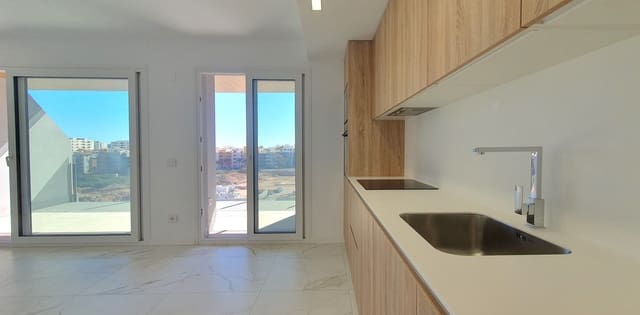 Apartamento de 2 habitaciones en Punta Prima, Torrevieja en venta con piscina garaje - 373.000 € (Ref: 10095744)