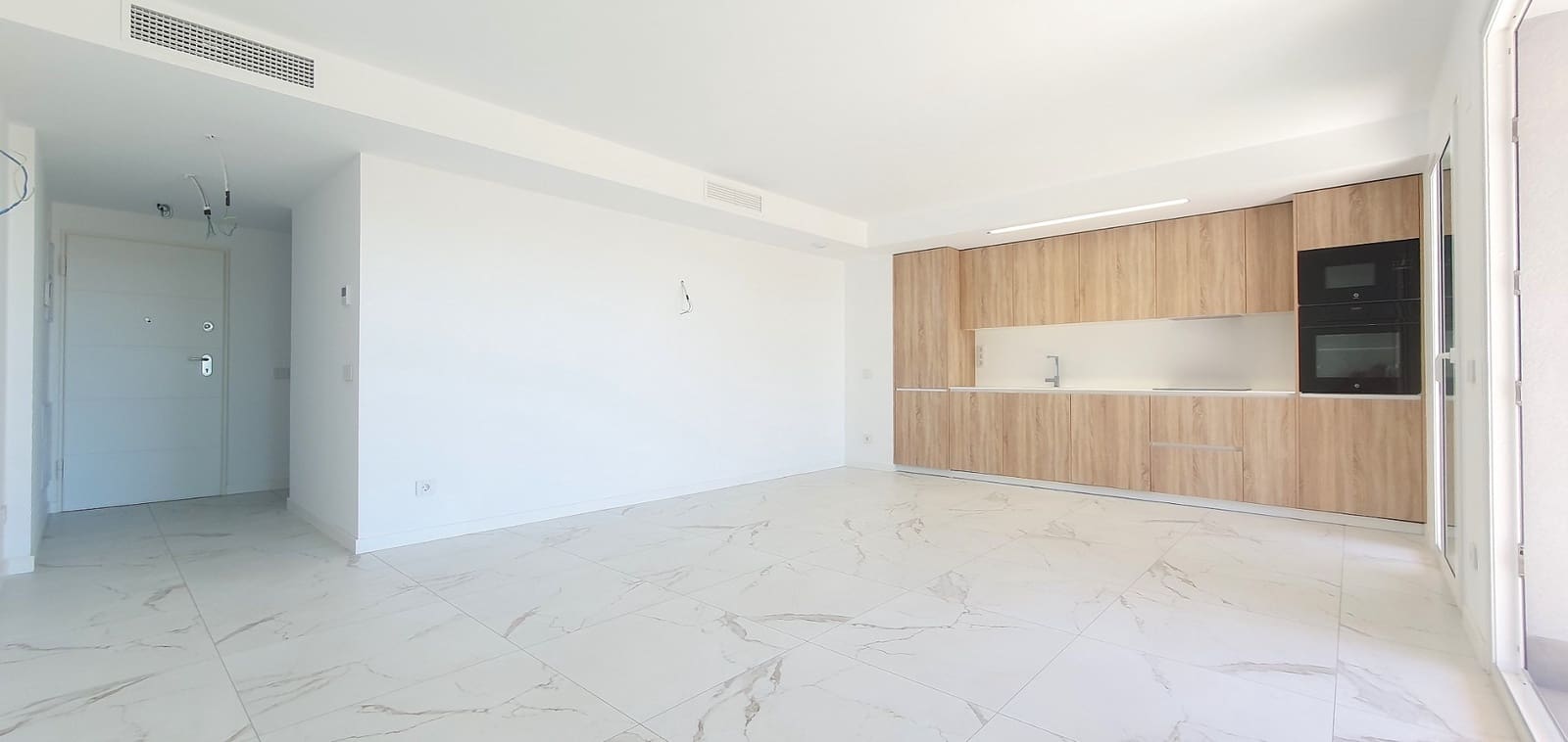 2 slaapkamer Appartement te koop in Punta Prima met zwembad garage - € 373.000 (Ref: 10097283)