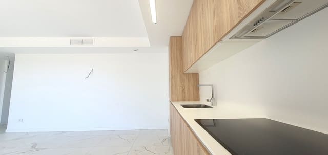 2 slaapkamer Appartement te koop in Punta Prima, Torrevieja met zwembad garage - € 373.000 (Ref: 10097283)