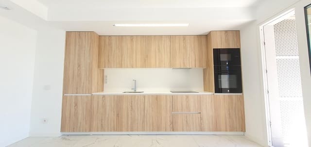 2 slaapkamer Appartement te koop in Punta Prima, Torrevieja met zwembad garage - € 373.000 (Ref: 10097283)