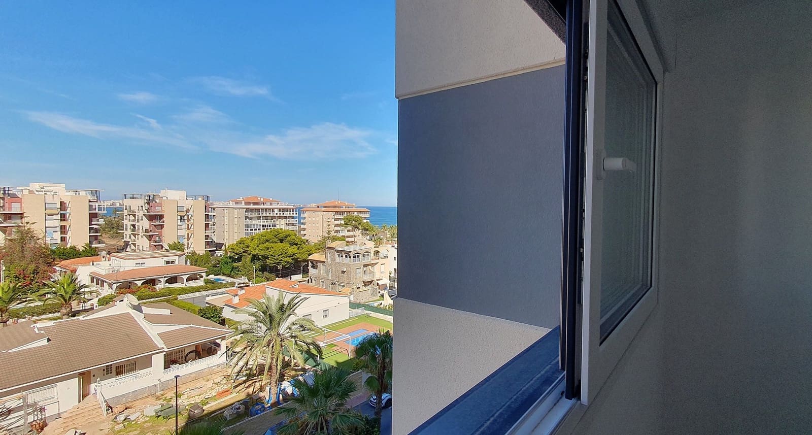 2 slaapkamer Appartement te koop in Punta Prima met zwembad garage - € 373.000 (Ref: 10097283)