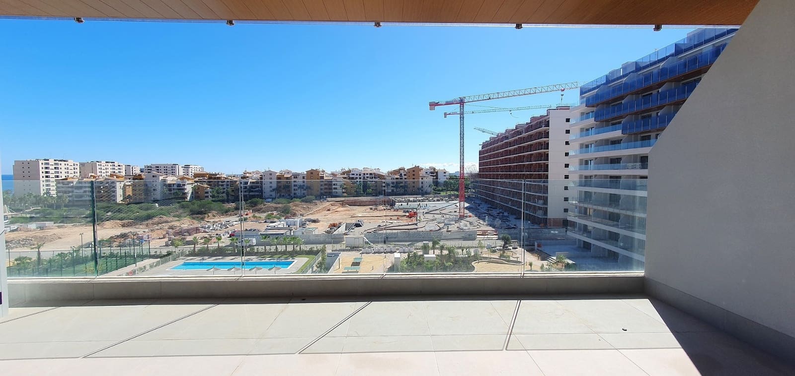 2 slaapkamer Appartement te koop in Punta Prima met zwembad garage - € 373.000 (Ref: 10097283)