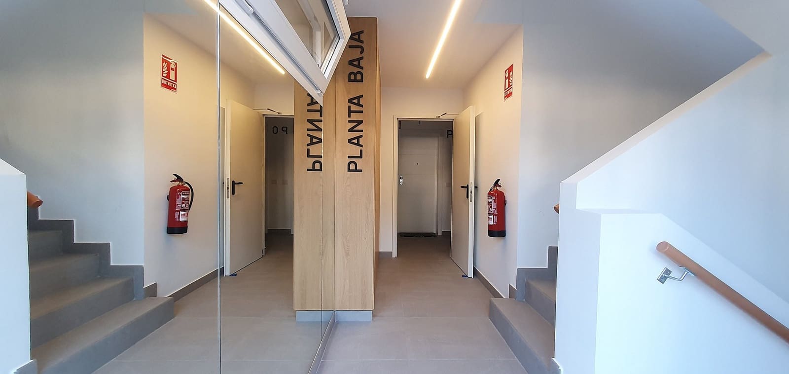2 slaapkamer Appartement te koop in Punta Prima met zwembad garage - € 373.000 (Ref: 10097283)
