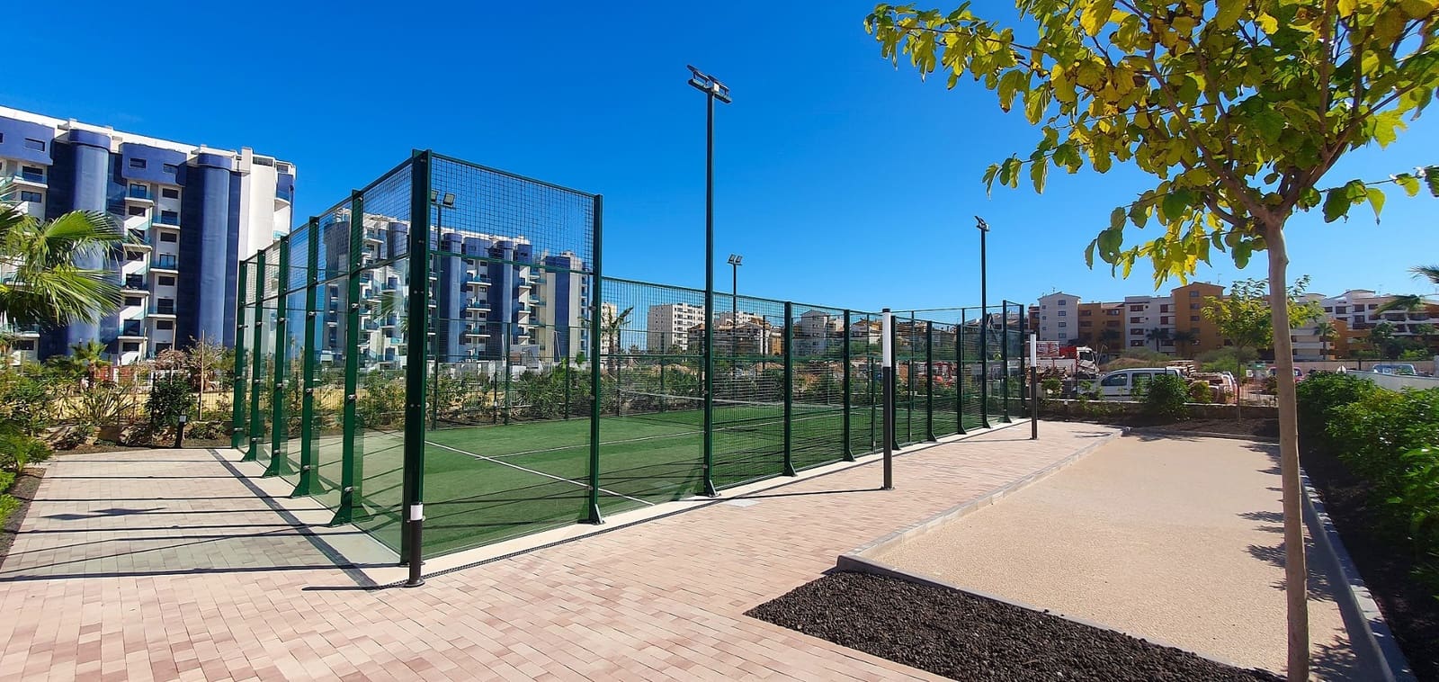 2 slaapkamer Appartement te koop in Punta Prima met zwembad garage - € 373.000 (Ref: 10097283)