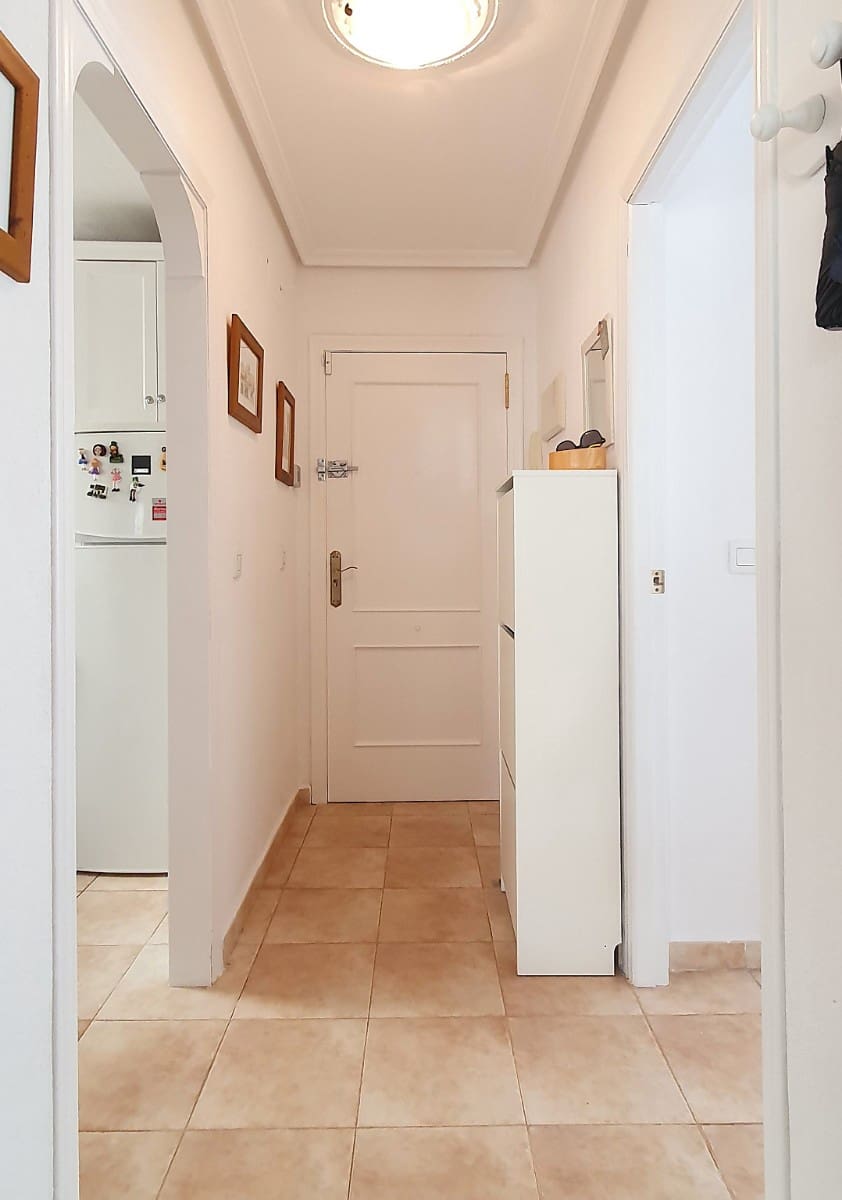 Ático de 2 habitaciones en Torrevieja en venta - 185.000 € (Ref: 10127334)