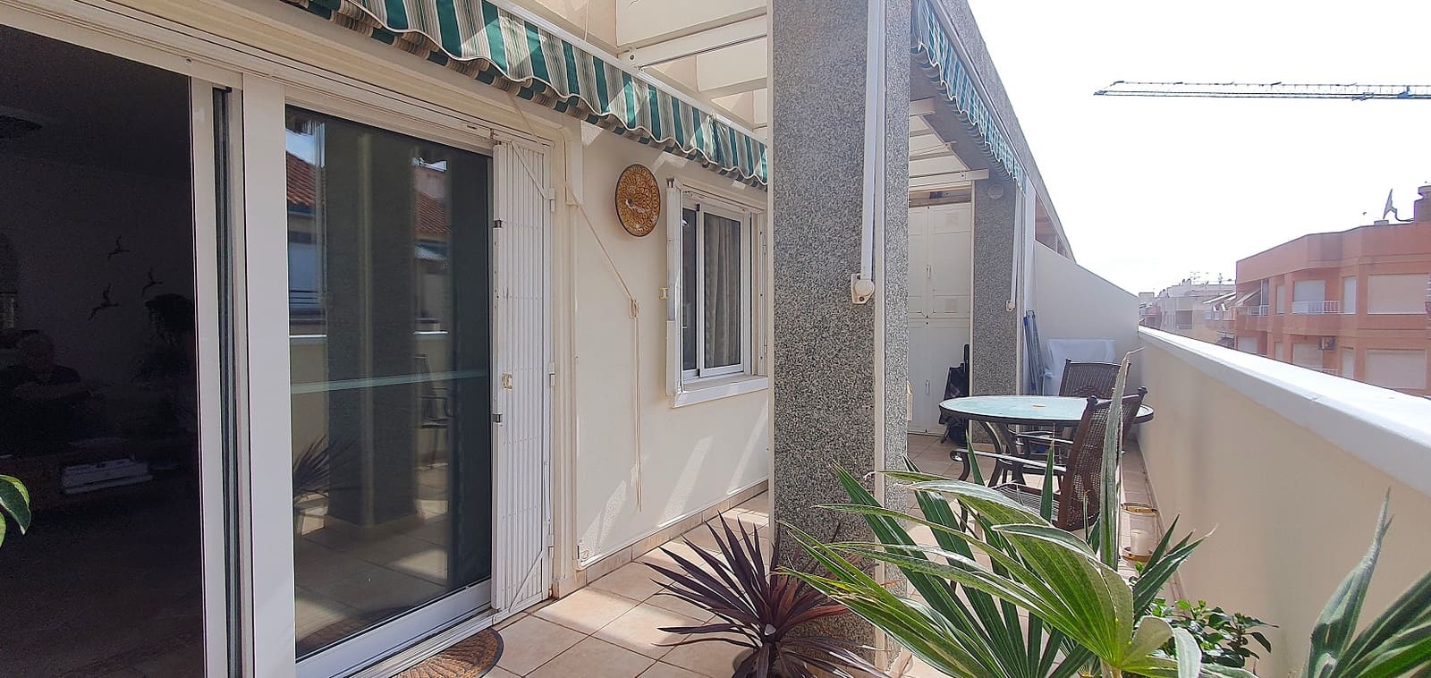 Ático de 2 habitaciones en Torrevieja en venta - 185.000 € (Ref: 10127334)
