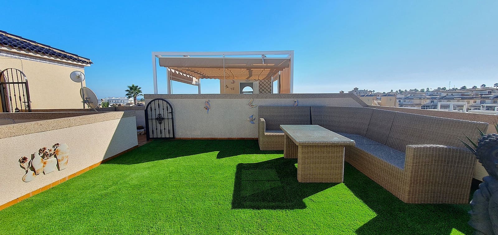 2 soverom Penthouse til salgs i Orihuela Costa med svømmebasseng - € 177 000 (Ref: 10156859)