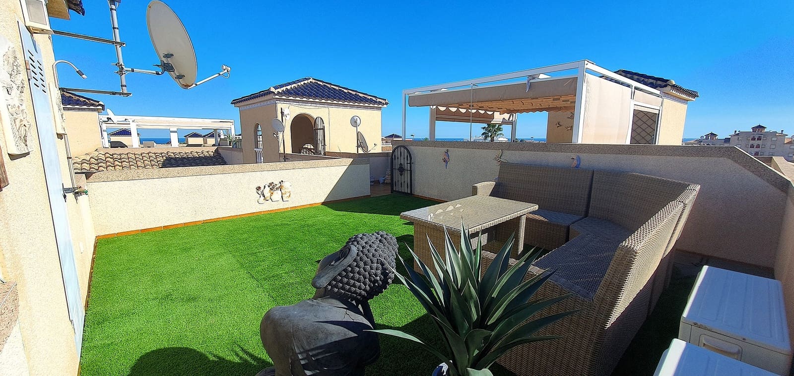 2 soverom Penthouse til salgs i Orihuela Costa med svømmebasseng - € 177 000 (Ref: 10156859)