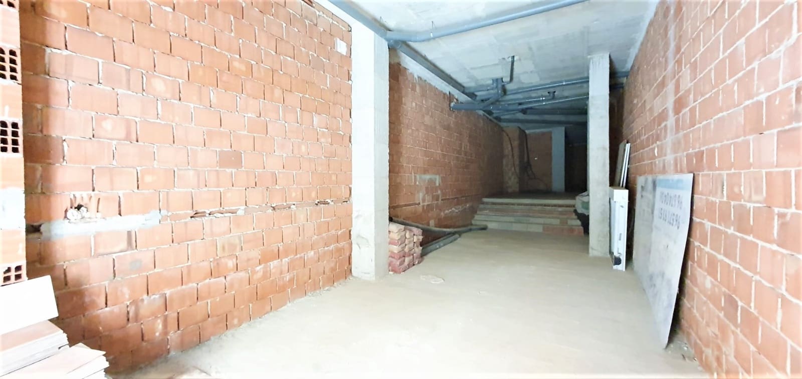 Beach Apartment for sale in Torrevieja - € 79,990 (Ref: 8379210)