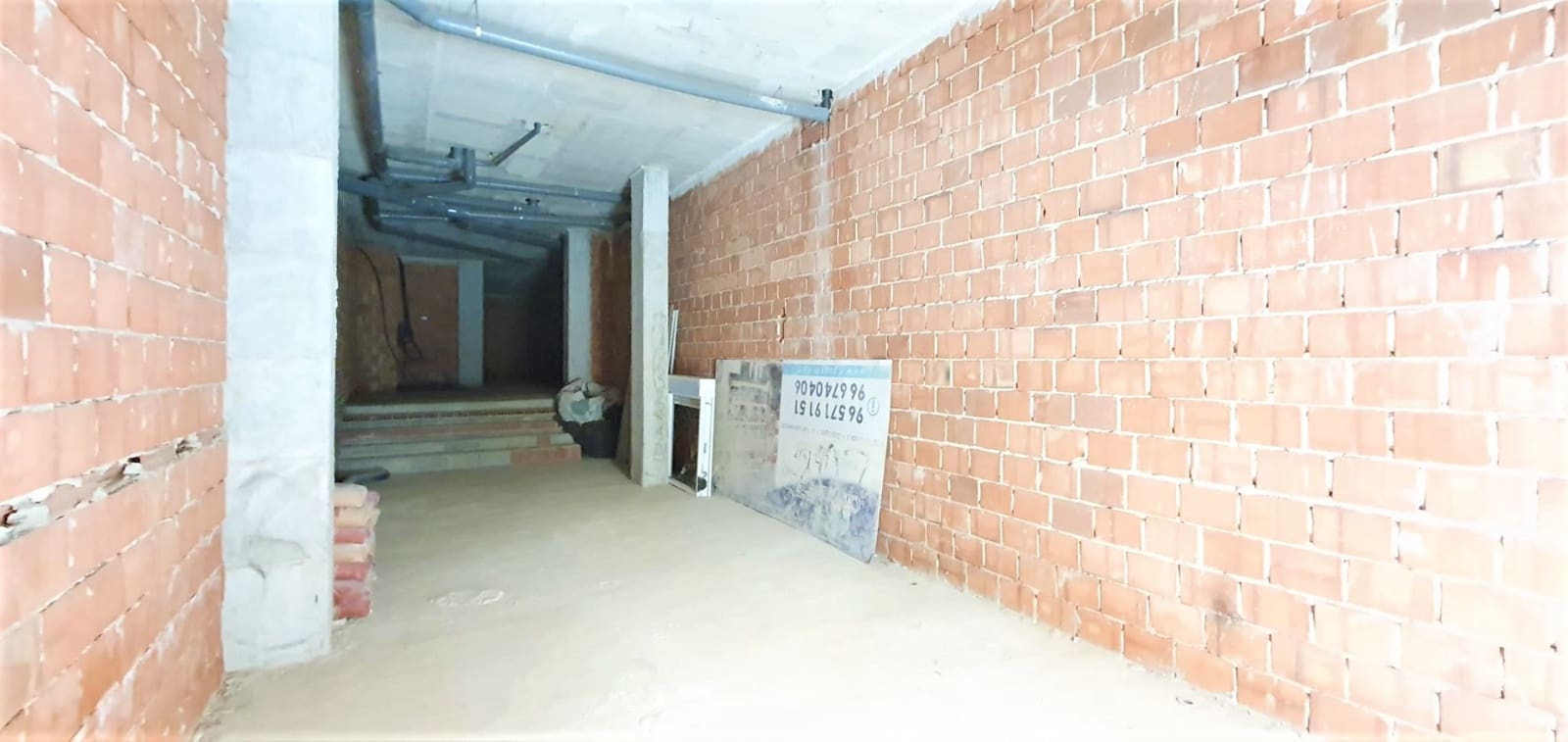 Beach Apartment for sale in Torrevieja - € 79,990 (Ref: 8379210)