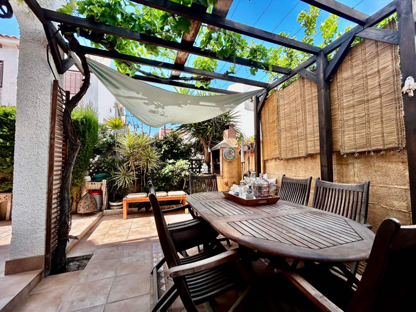 3 bedroom Bungalow for sale in Torrevieja with pool - € 189,000 (Ref: 8989954)