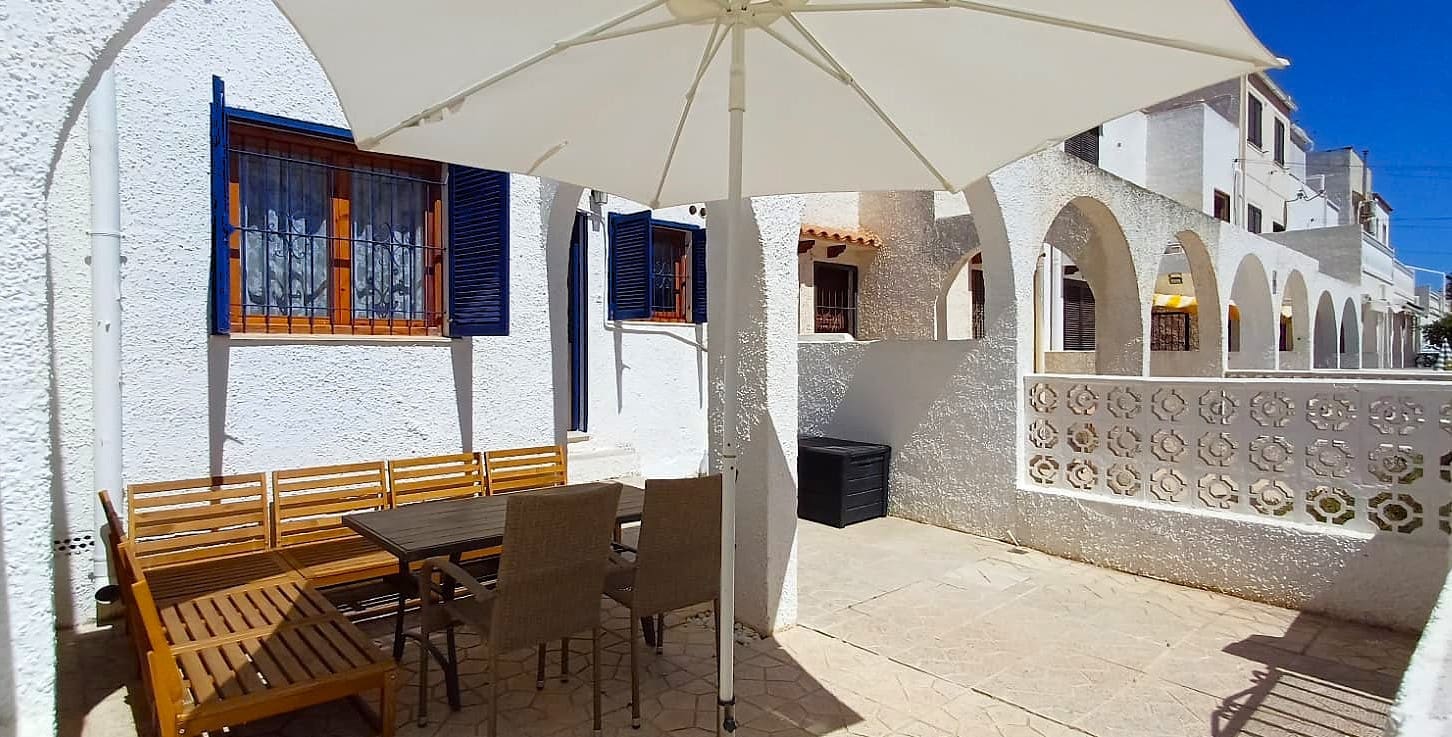 2 sypialnia Dom na sprzedaż w Torrevieja z basenem - 179 990 € (Ref: 9210507)