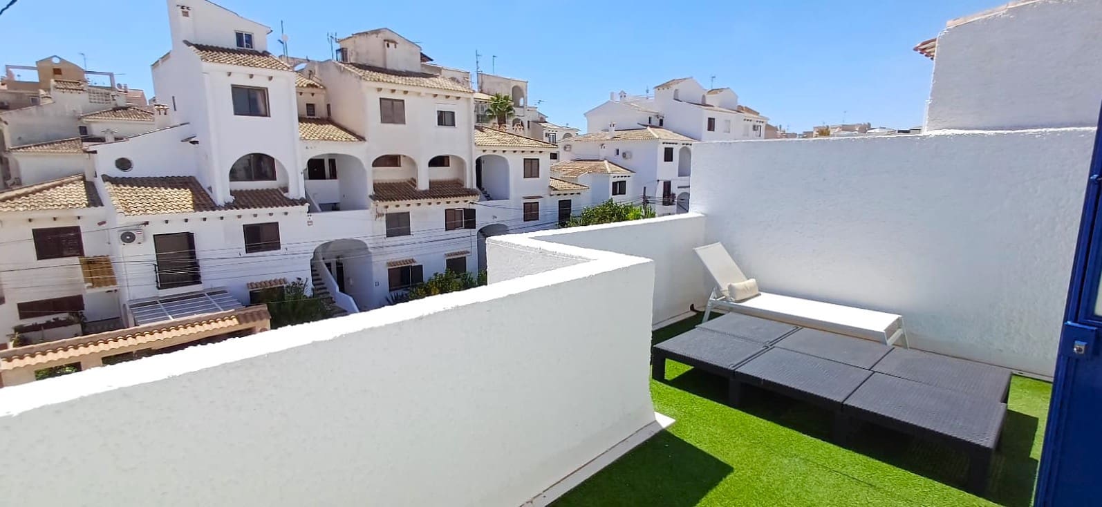 2 sypialnia Dom na sprzedaż w Torrevieja z basenem - 179 990 € (Ref: 9210507)