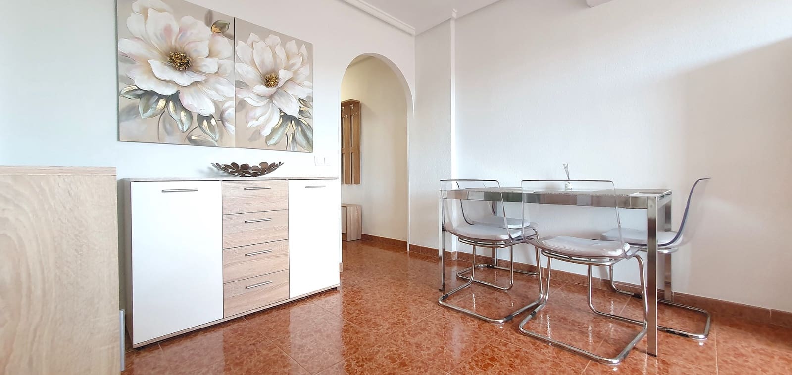 2 soverom Penthouse til salgs i Torrevieja med svømmebasseng - € 150 000 (Ref: 9235770)