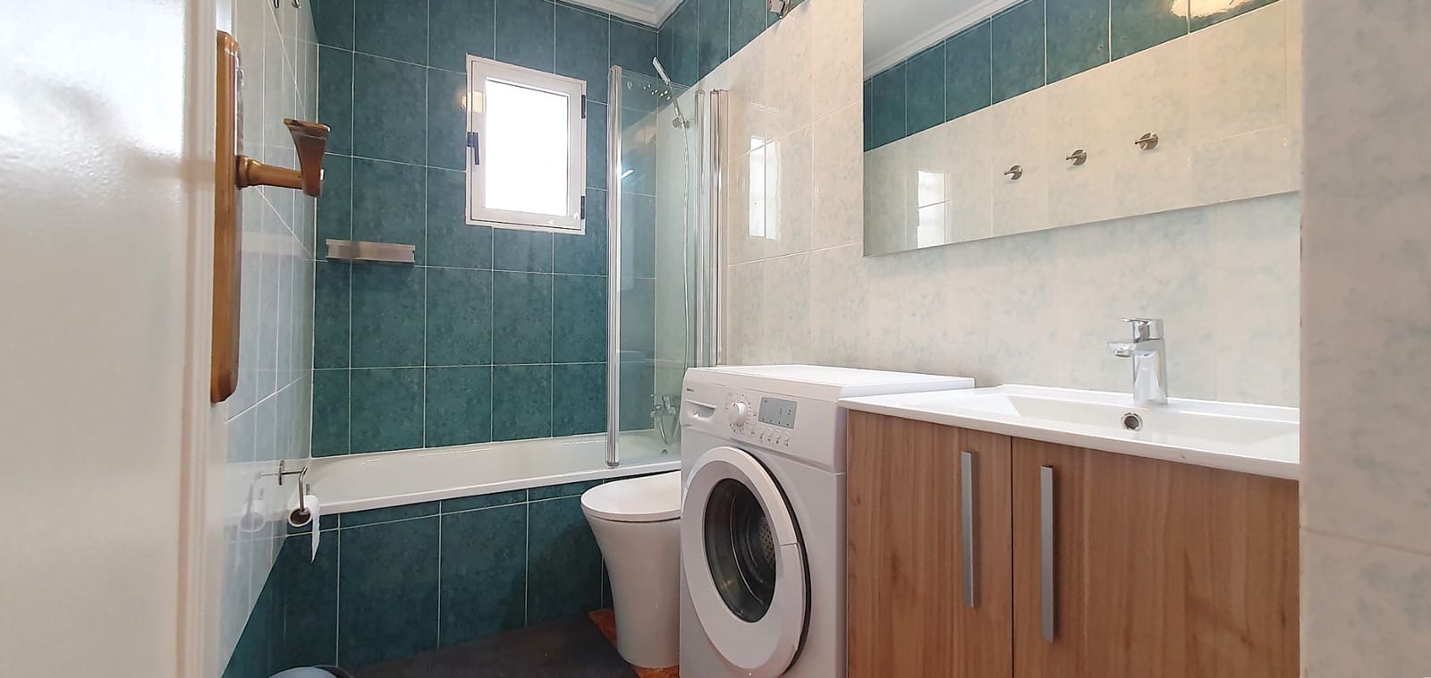 2 soverom Penthouse til salgs i Torrevieja med svømmebasseng - € 150 000 (Ref: 9235770)